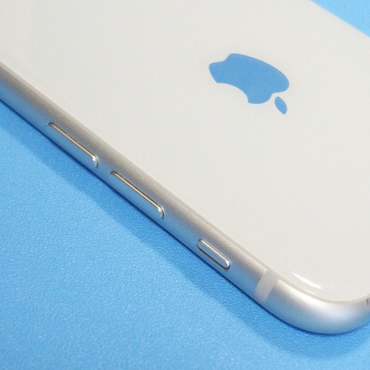 Softbank iPhone8 64GB ����С�  582