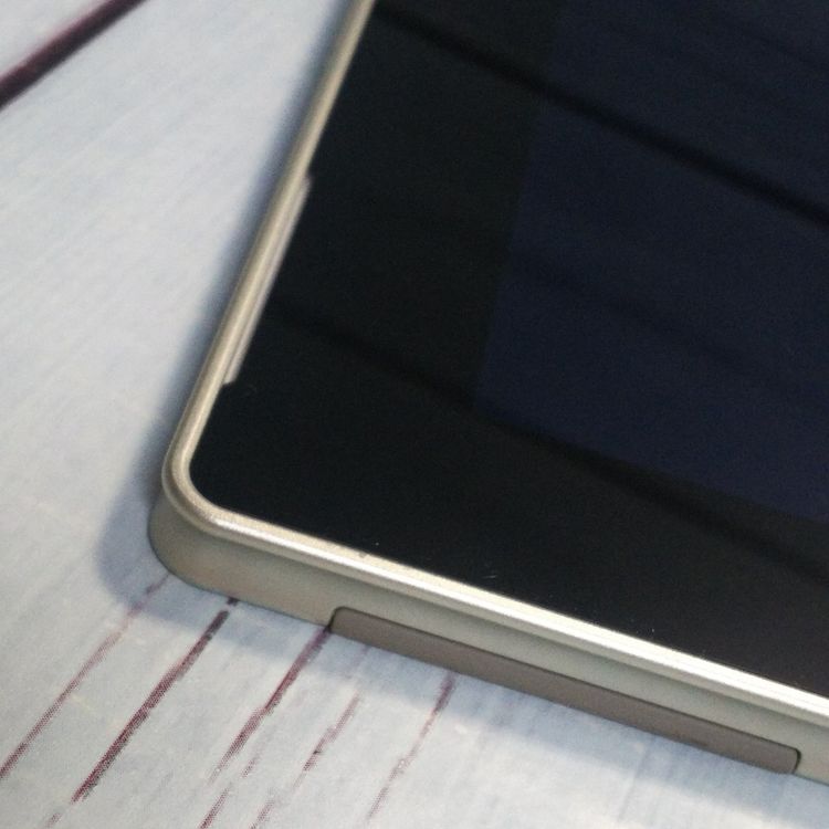 docomo arrows Tab F-02K White �ۥ磻��  958