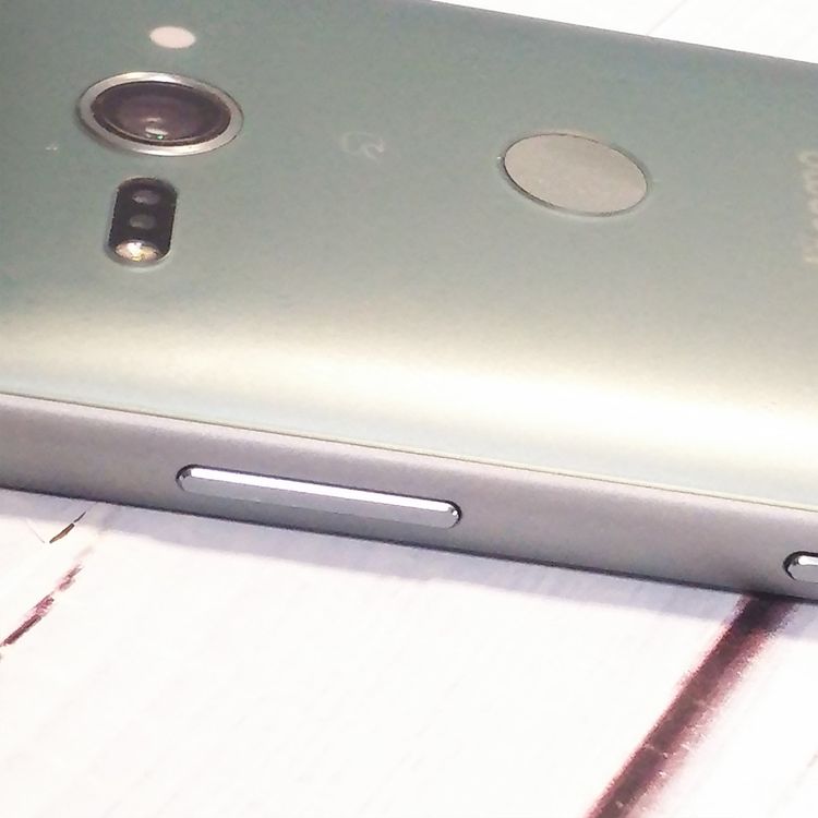 docomo SONY Xperia XZ2 Compact ���꡼�� SO-05K  120