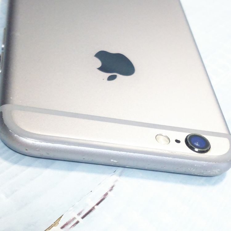 docomo iPhone6s 32GB ���ڡ������쥤  425