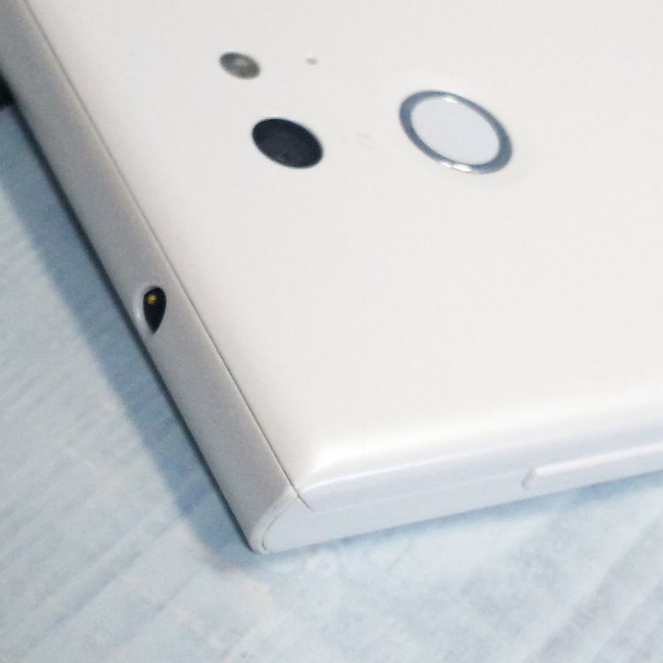 docomo �ٻ��� arrows Fit ���� �ۥ磻�� F-01H  244