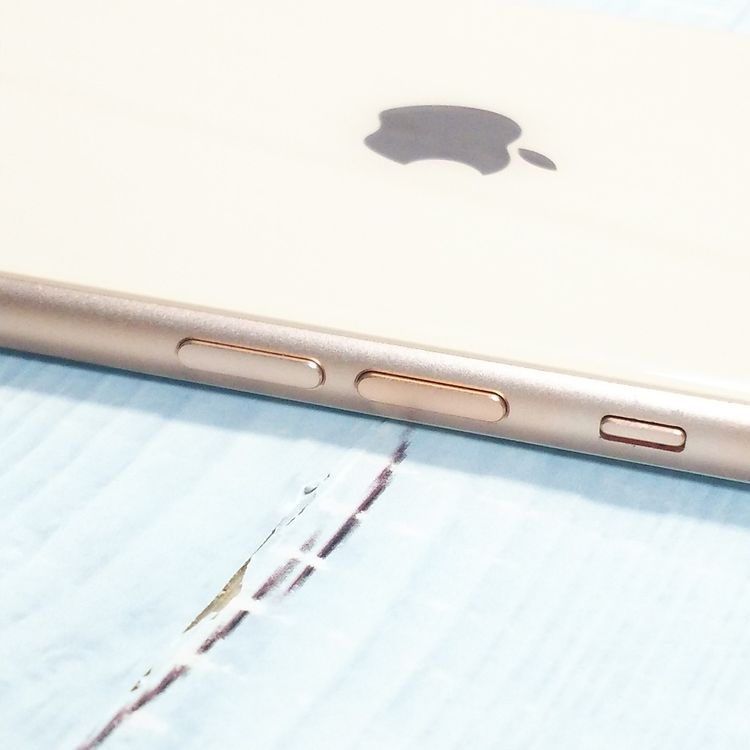 SoftBank iPhone8 64GB �������  972