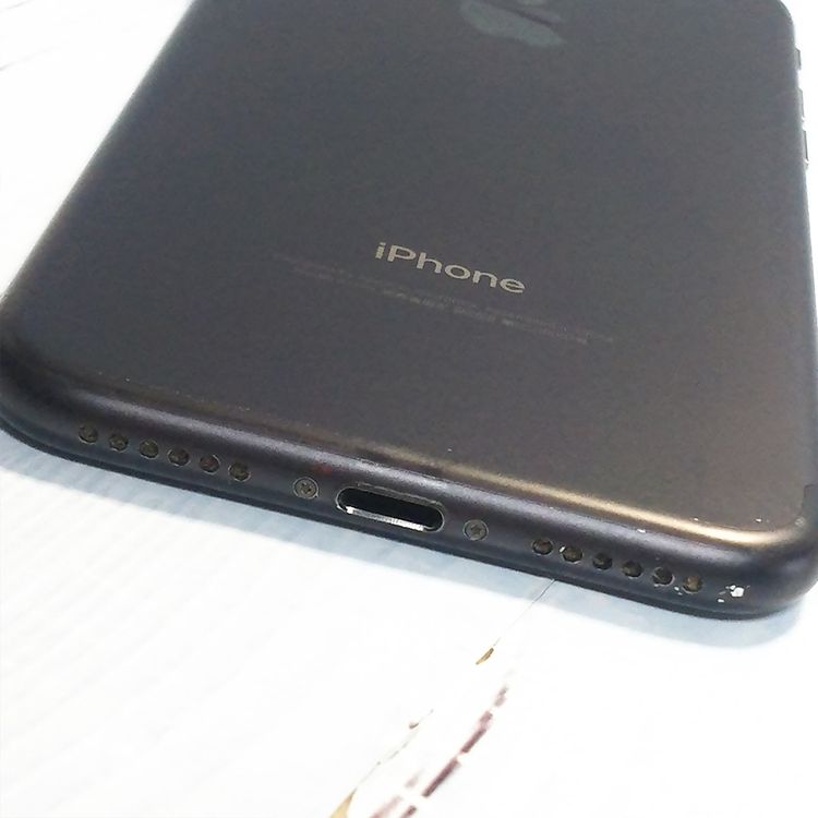 SoftBank iPhone7 �֥�å� 32GB  245