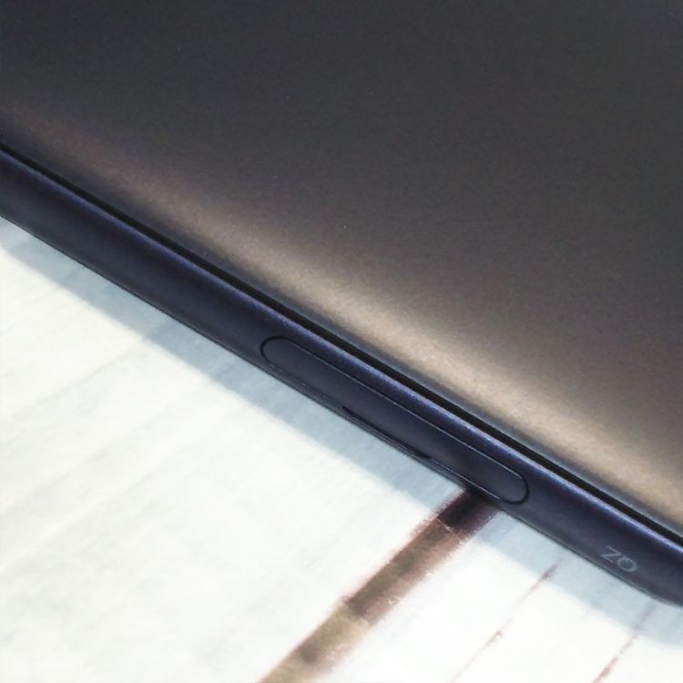 au Qua phone QZ ������ KYV44 ����ǥ���  732