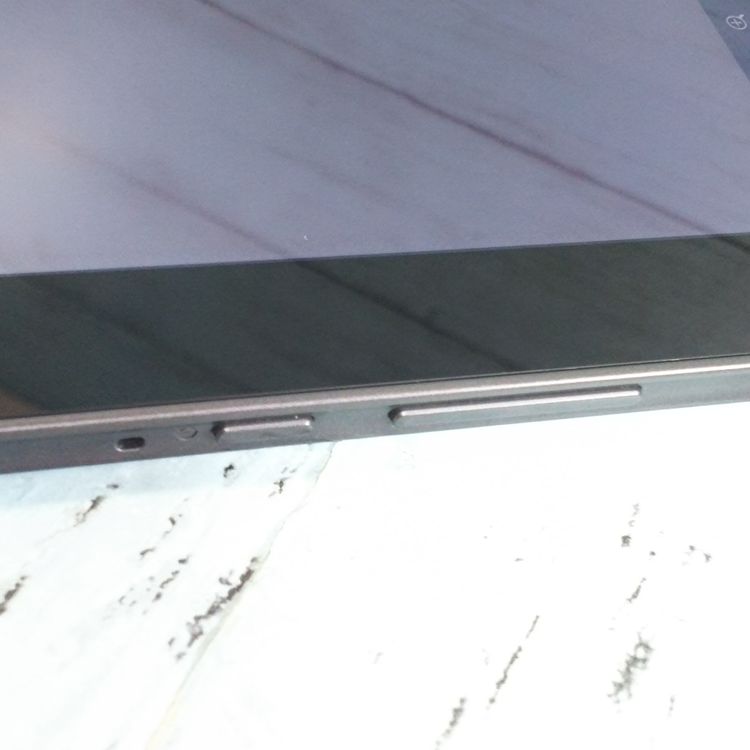 docomo arrows Tab F-02K Black �֥�å�  941