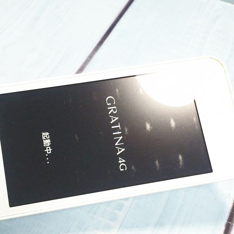 KYOCERA au GRATINA 4G KYF31 White  �ۥ磻��  083