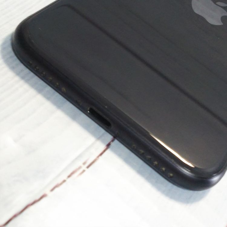 au iPhoneSE ��2���� 64GB �֥�å�  759