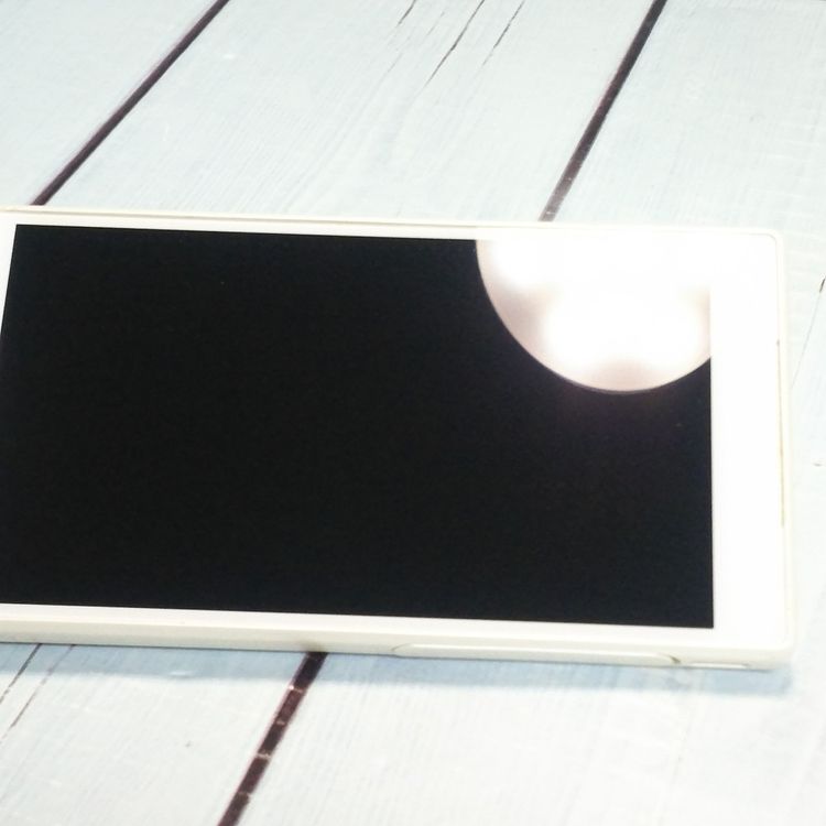 docomo Xperia Z5 Compact SO-02H WHITE  784