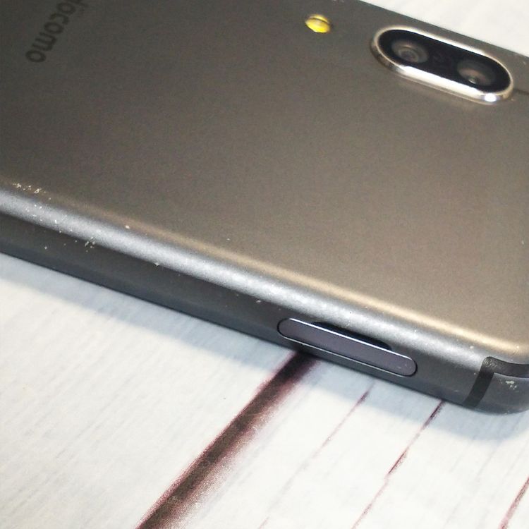 docomo AQUOS sense3 SH-02M �֥�å�  335