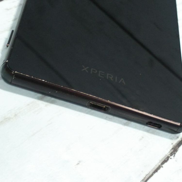 ���ˡ� SONY docomo Xperia Z4 SO-03G Black �֥�å�  426