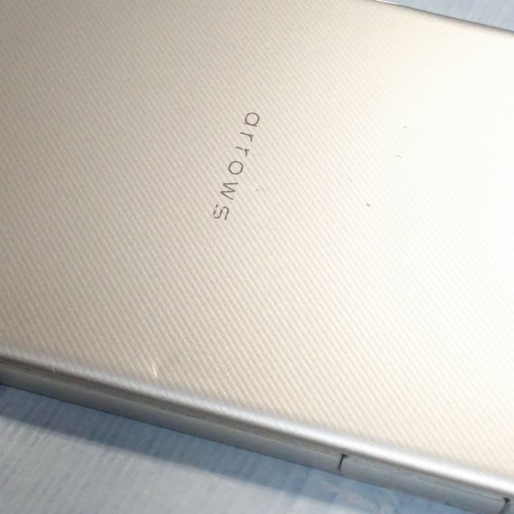 arrows �ٻ��� NX F-01K �����ܥ꡼�ۥ磻�� docomo  819