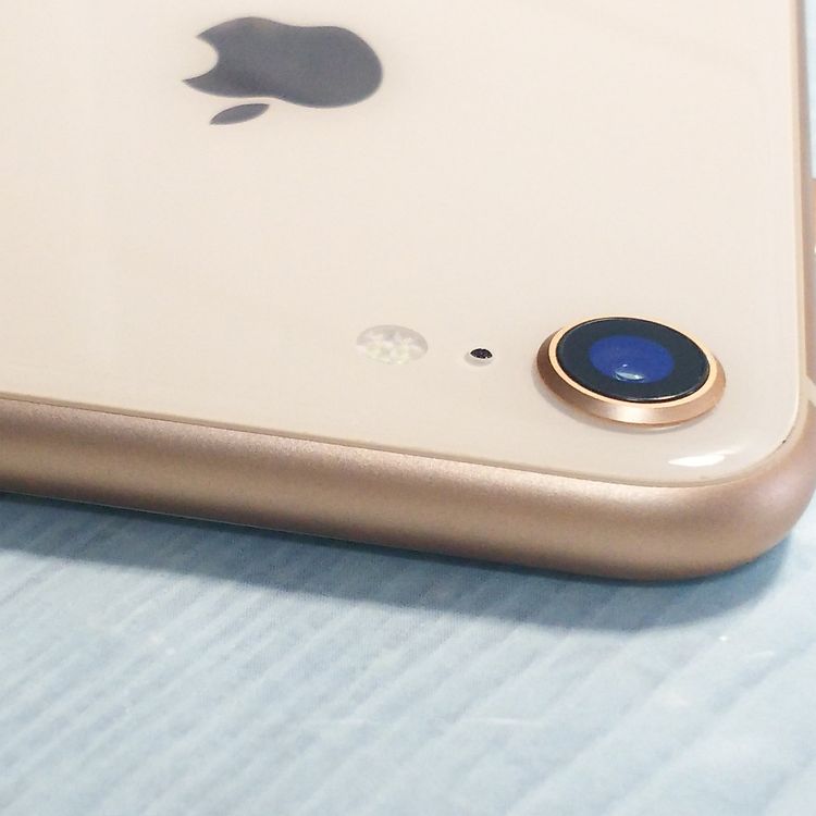 docomo iPhone8 64GB �������  301