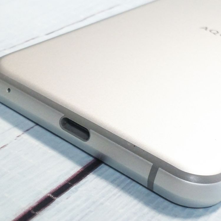 Softbank 907SH AQUOS sense3 basic ����С��ۥ磻��  701