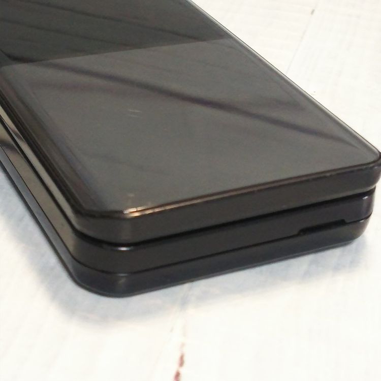 docomo arrows �ٻ��� �������� F-03L �֥�å�  720