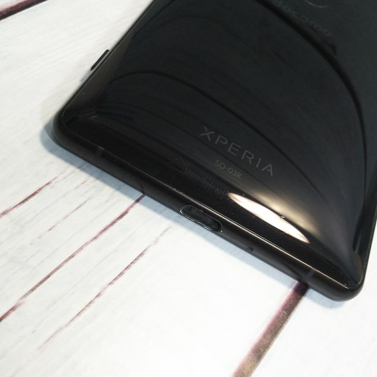docomo SONY Xperia XZ2 64GB �֥�å� SO-03K  236