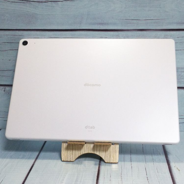 docomo dtab d-41A SHARP Androidタブレット ホワイト  美品 420