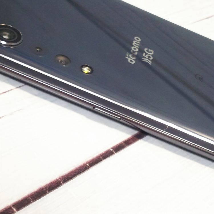 docomo LG VELVET L-52A �������饰�졼  320