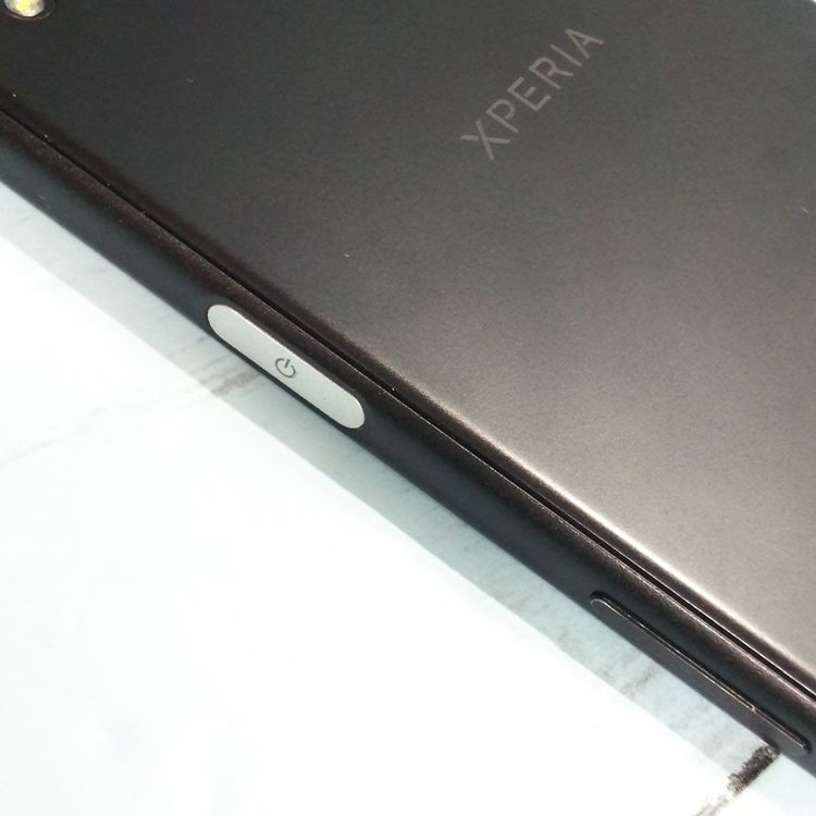 SONY Xperia XZs SOV35 au �֥�å�  686