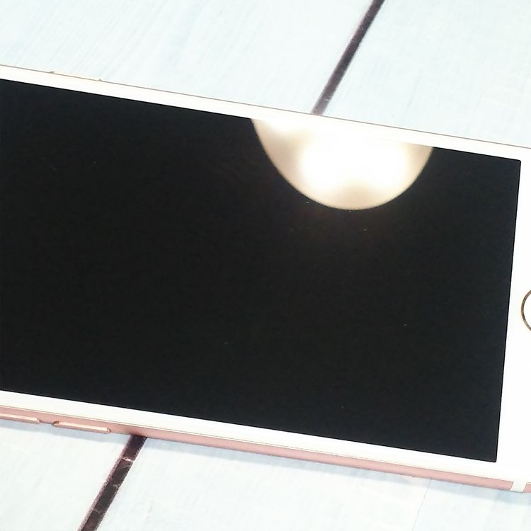 au iPhone7 128GB �������������  ���� 902