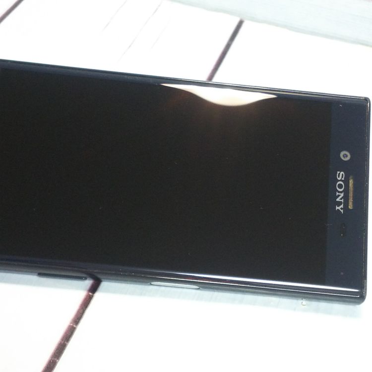 docomo Xperia X Compact SO-02J Universe Black  883
