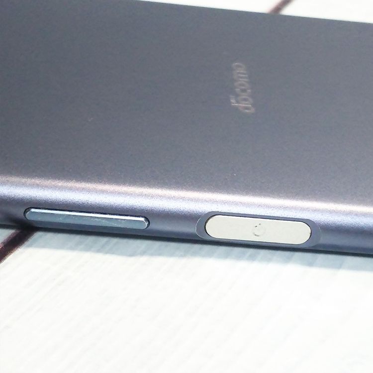 docomo Xperia XZ1 SO-01K Moonlite Blue  142