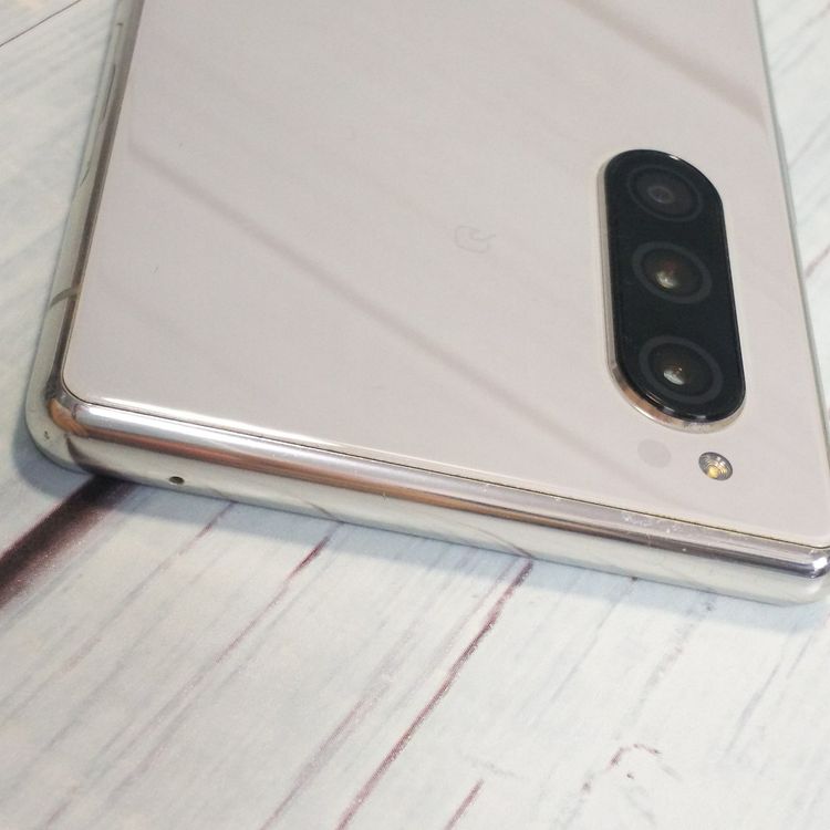 au Xperia5 SOV41 ���졼  980