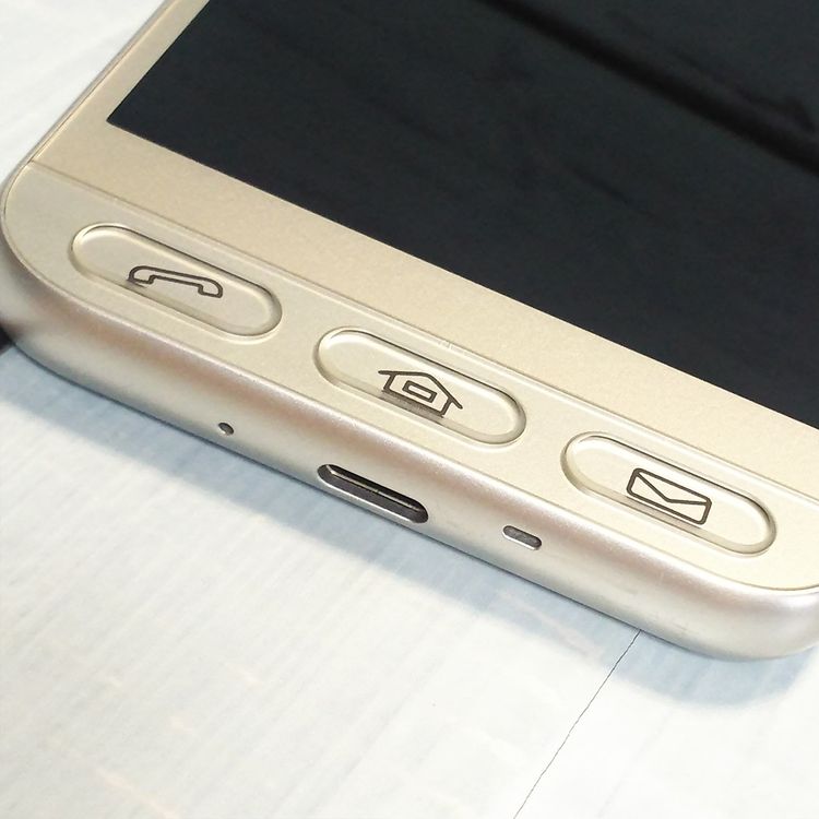 Softbank SHARP ����ץ륹�ޥ�4 704SH �����ѥ󥷥�С�  ���� 760