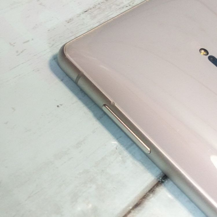 docomo Xperia XZ2 SO-03K �ꥭ�åɥ���С�  685