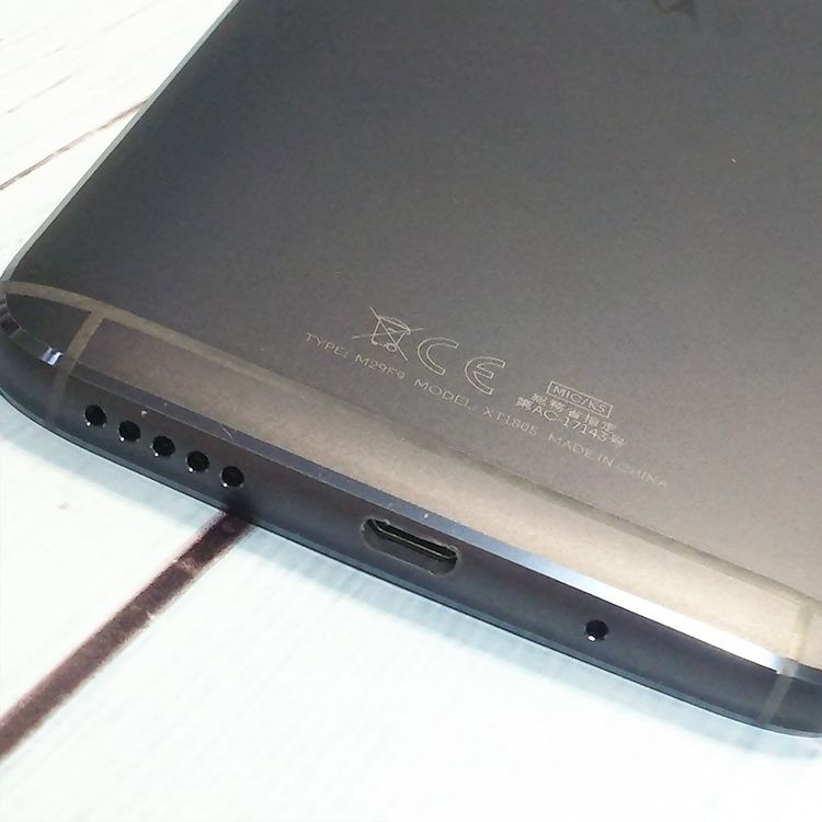 ��ȥ����� Moto G5S Plus XT1805 ��ʥ��졼  890