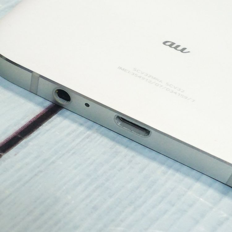 au Galaxy A8 SCV32 32GB �ۥ磻�� �����  597