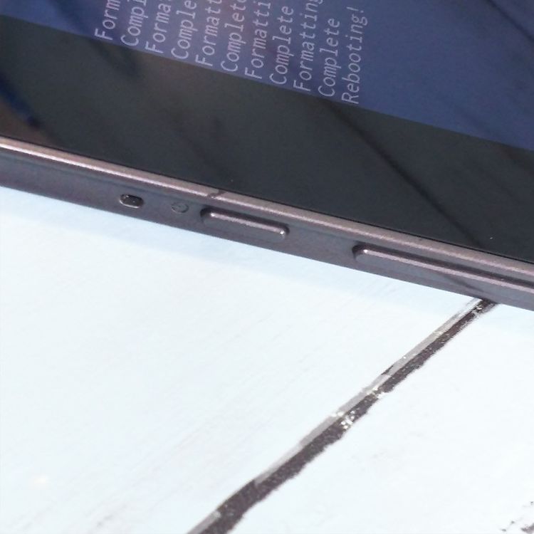 docomo arrows Tab F-02K Black �֥�å�  983