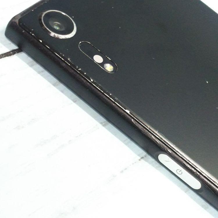 SONY Xperia XZs SOV35 au �֥�å�  882