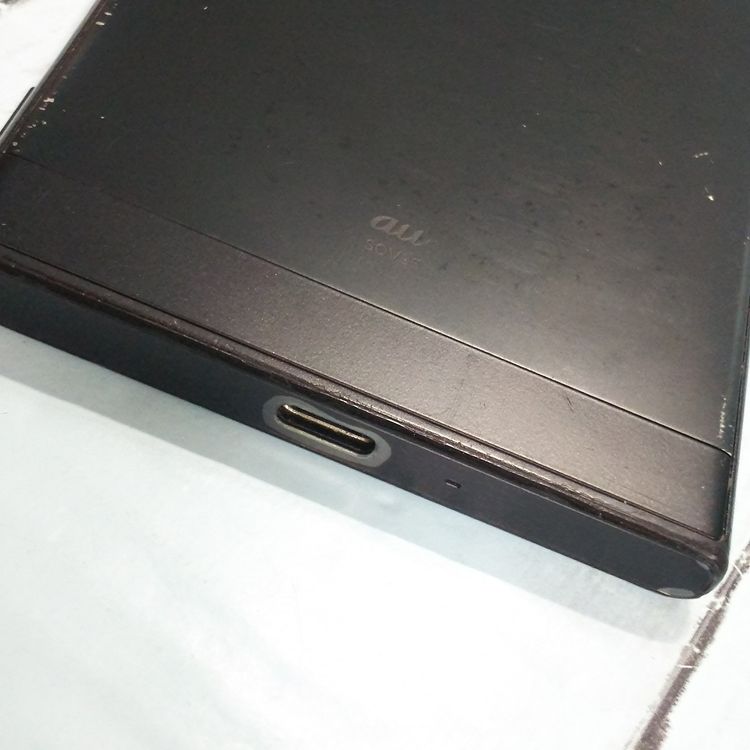 SONY Xperia XZs SOV35 au �֥�å�  861