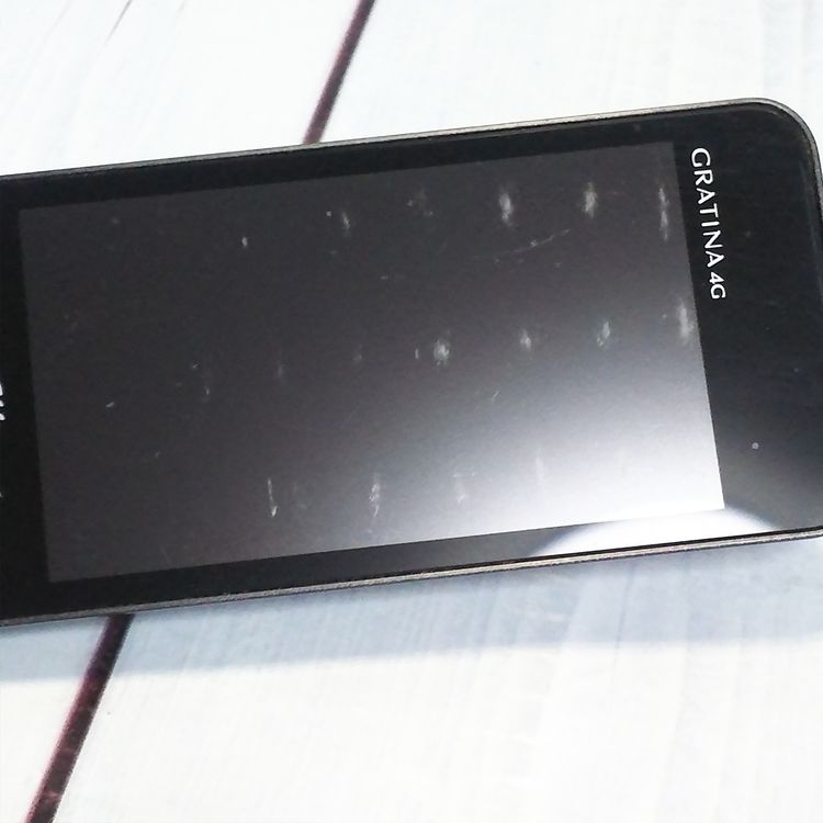 KYOCERA au GRATINA 4G BLACK KYF31  427