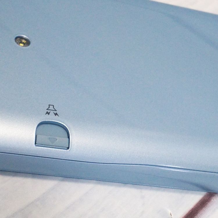 docomo �ٻ��� �餯�餯���ޡ��ȥե���3 F-06F �������֥롼 983