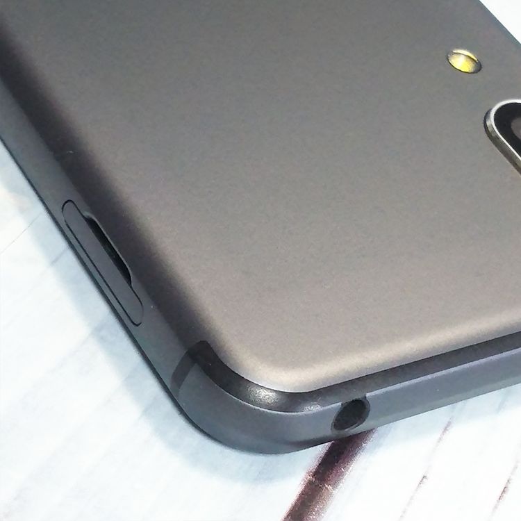 docomo AQUOS sense3 SH-02M �֥�å�  130