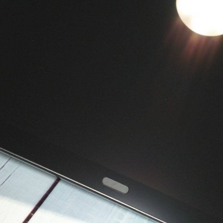 docomo dtab d-41A SHARP Androidタブレット ブラック  954