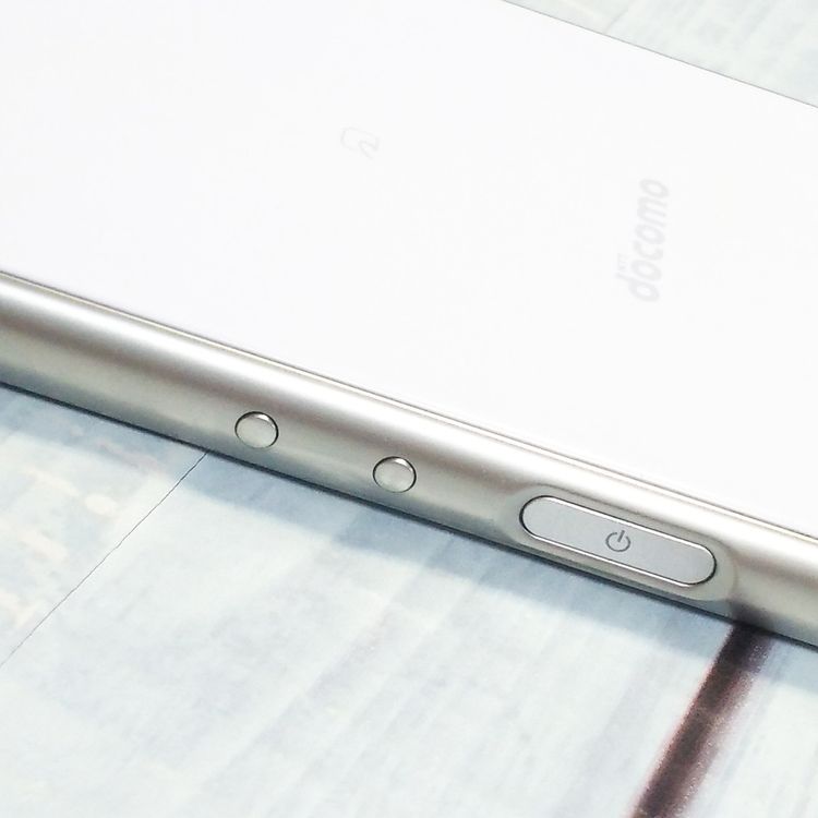 docomo Xperia Ace SO-02L �ۥ磻��  084