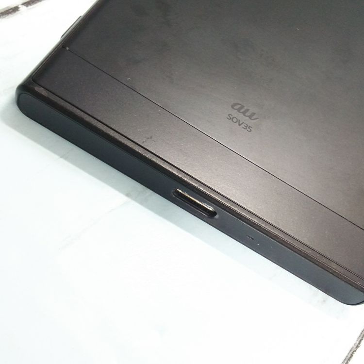 SONY Xperia XZs SOV35 au �֥�å�  272