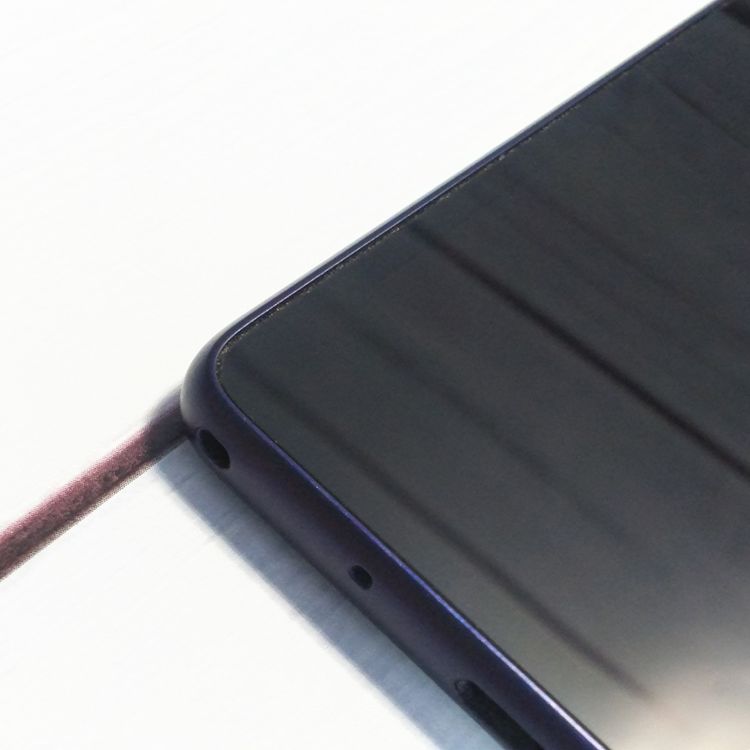 au Qua phone QZ ������ KYV44 ����ǥ���  ���� 606