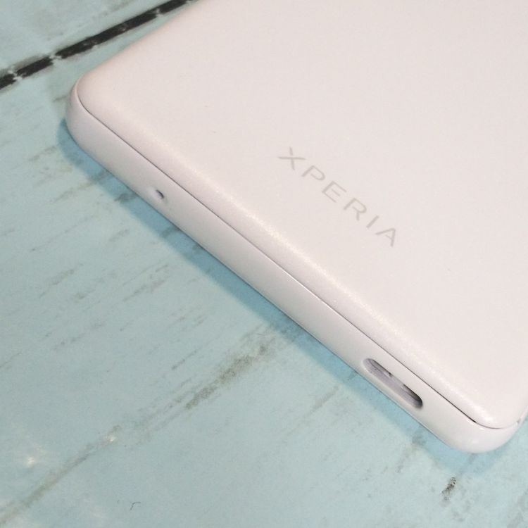docomo XPERIA A�� SO-04G �ۥ磻��  675