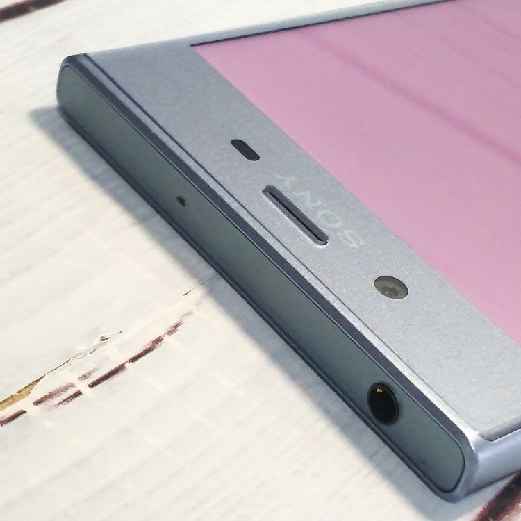 SoftBank Xperia XZs 602SO �������֥롼  951