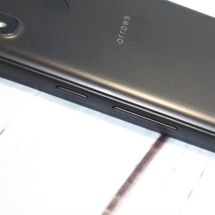 au arrows We FCG01 �֥�å�  599