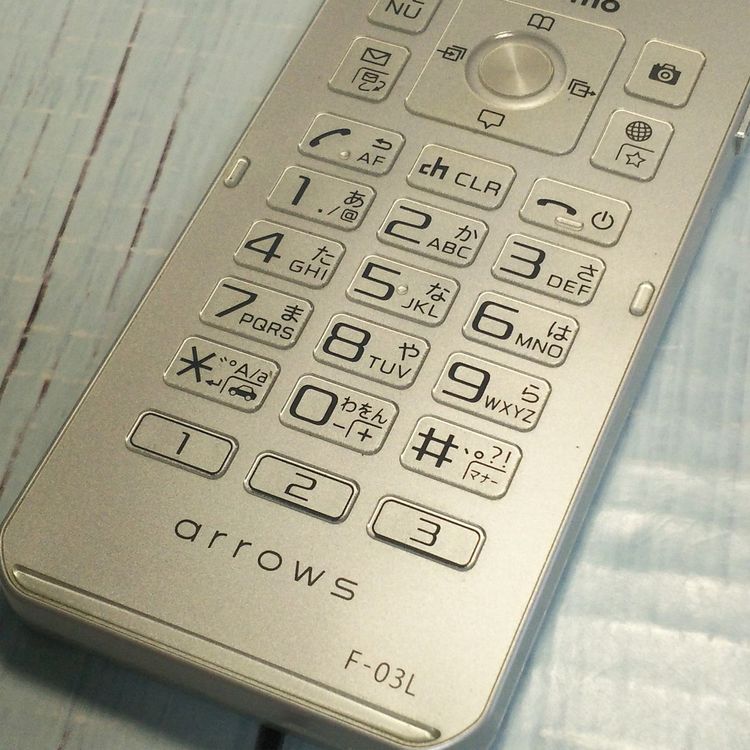 docomo arrows �ٻ��� �������� F-03L ����С�  353