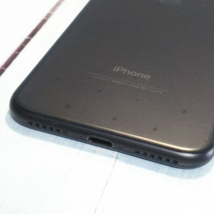 SoftBank iPhone7 32GB �֥�å�  167