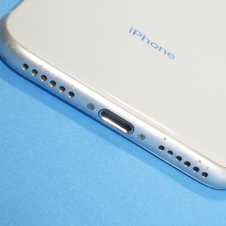 Softbank iPhone8 64GB ����С�  582