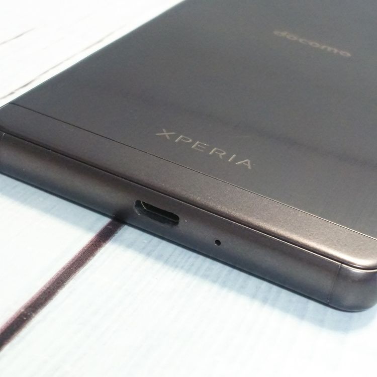 docomo Xperia X Performance SO-04H ����ե����ȥ֥�å�  591