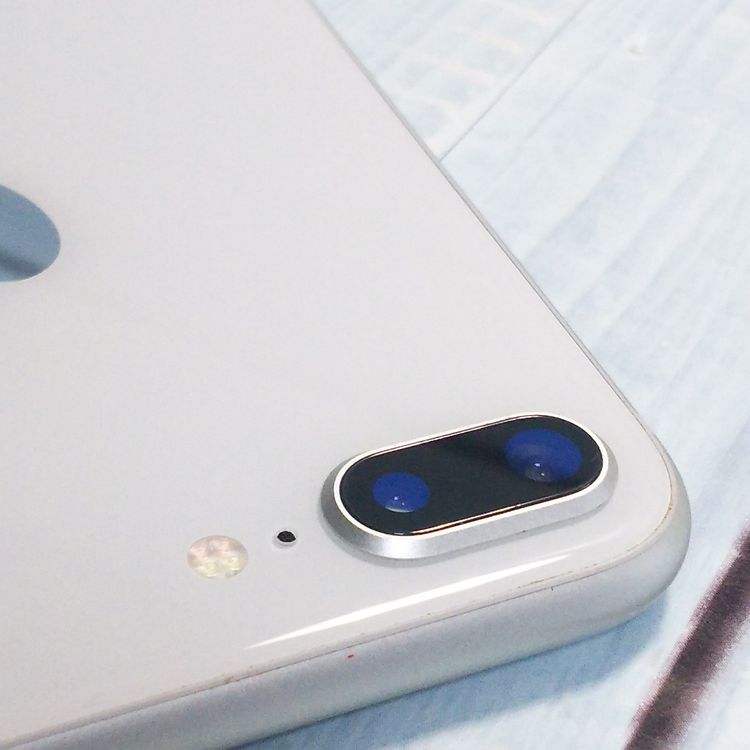 SoftBank iPhone8 Plus 64GB �ۥ磻��  989