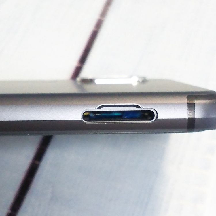 docomo AQUOS sense3 SH-02M �֥�å�  673