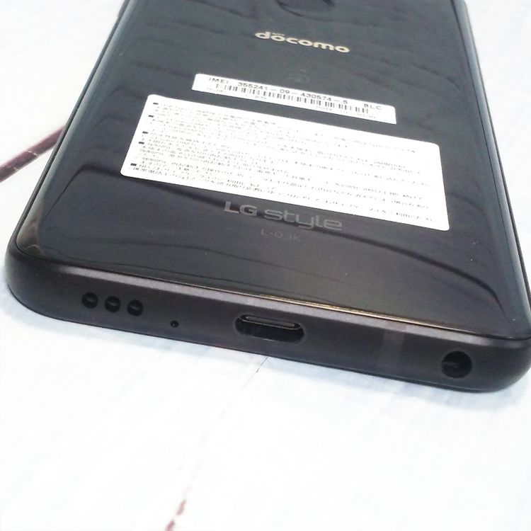 docomo LG style L-03K Black �֥�å�  746